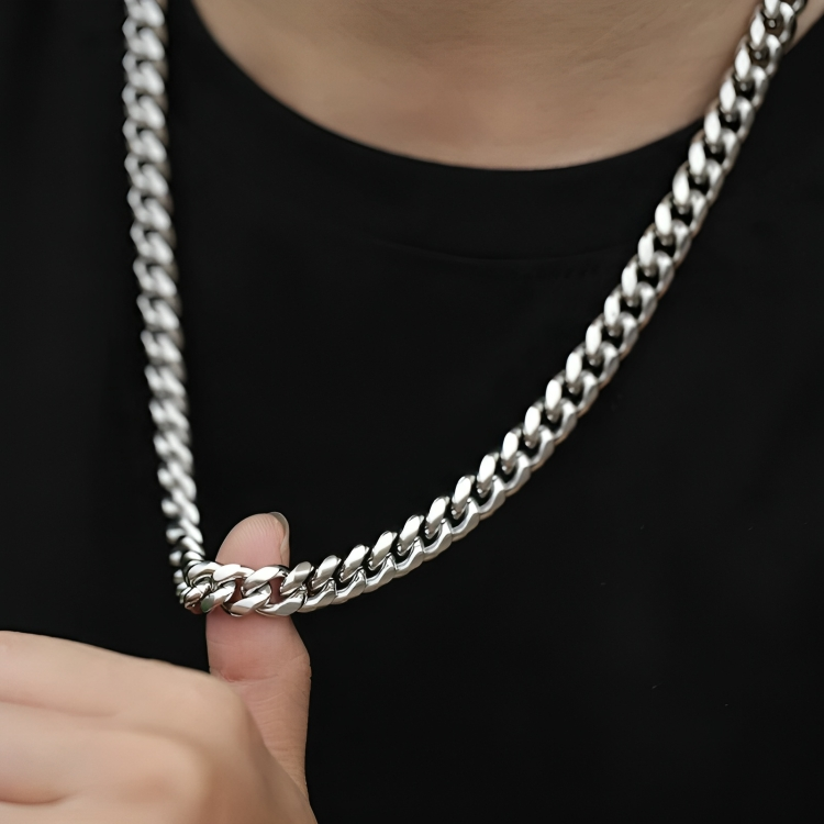 𝗖𝘂𝗯𝗮𝗻 𝗟𝗶𝗻𝗸 𝗡𝗲𝗰𝗸 𝗖𝗵𝗮𝗶𝗻 𝗙𝗼𝗿 𝗠𝗲𝗻